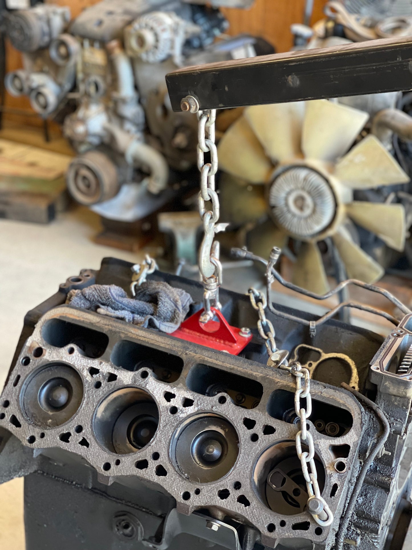 7.3L Powerstroke Valley Lift Plate